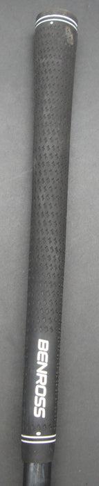 8956537