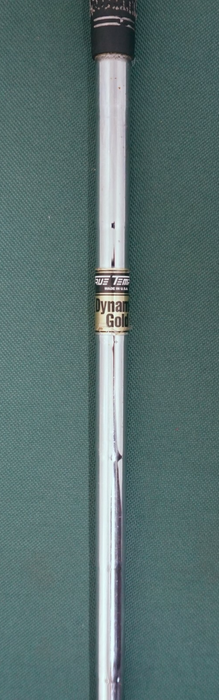8968563