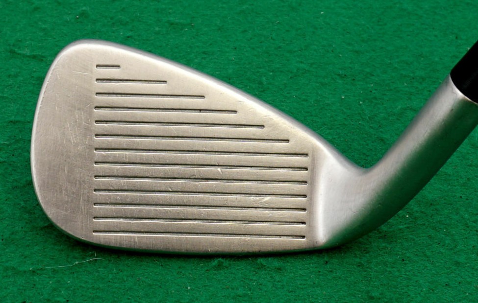 Wilson Ci6 9 Iron Regular Steel Shaft Black Widow Grip