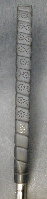 8957686