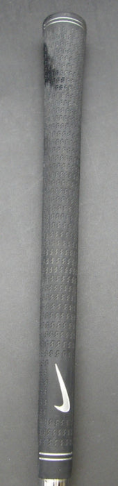 8945618