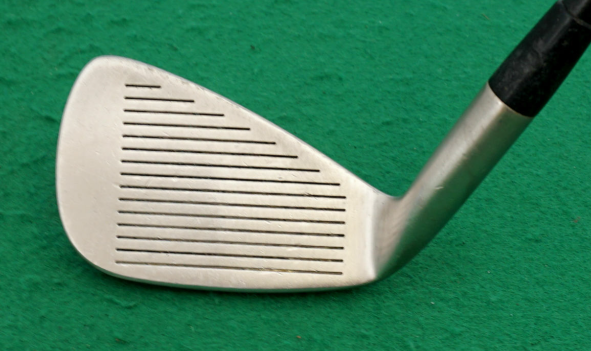 Hogan Edge GCD Midsize 8 Iron Regular Graphite Shaft Inno Grip