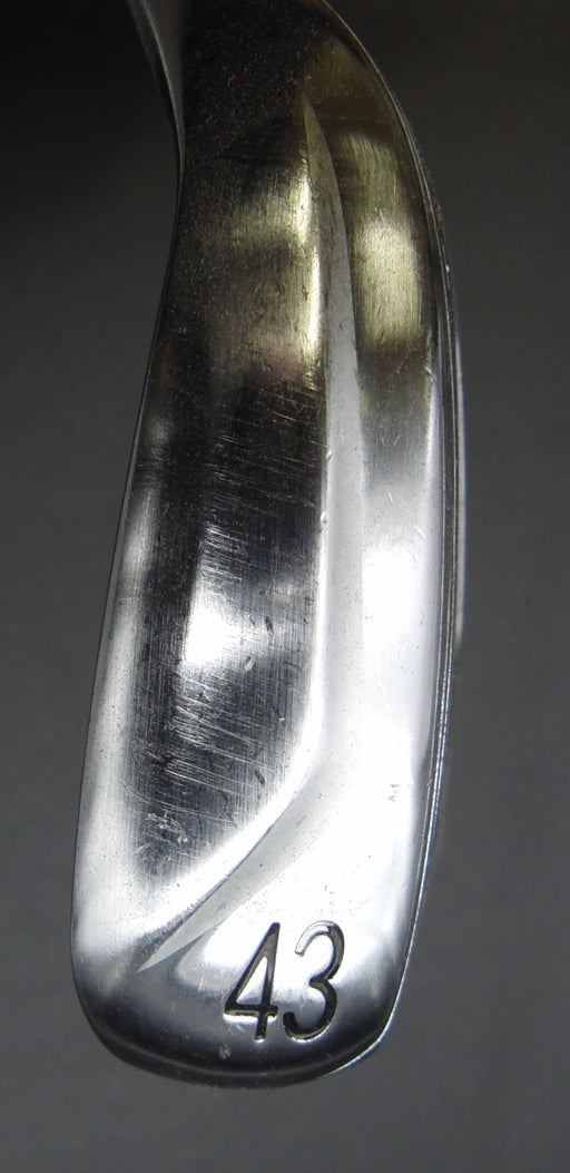 Titleist T400 43° Gap Wedge Regular Graphite Shaft LADAR Grip