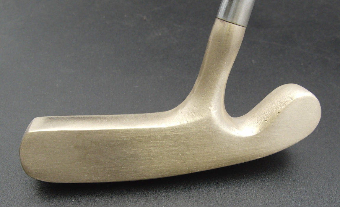 Acushnet Bullseye Putter Steel Shaft 86cm Length Black Grip