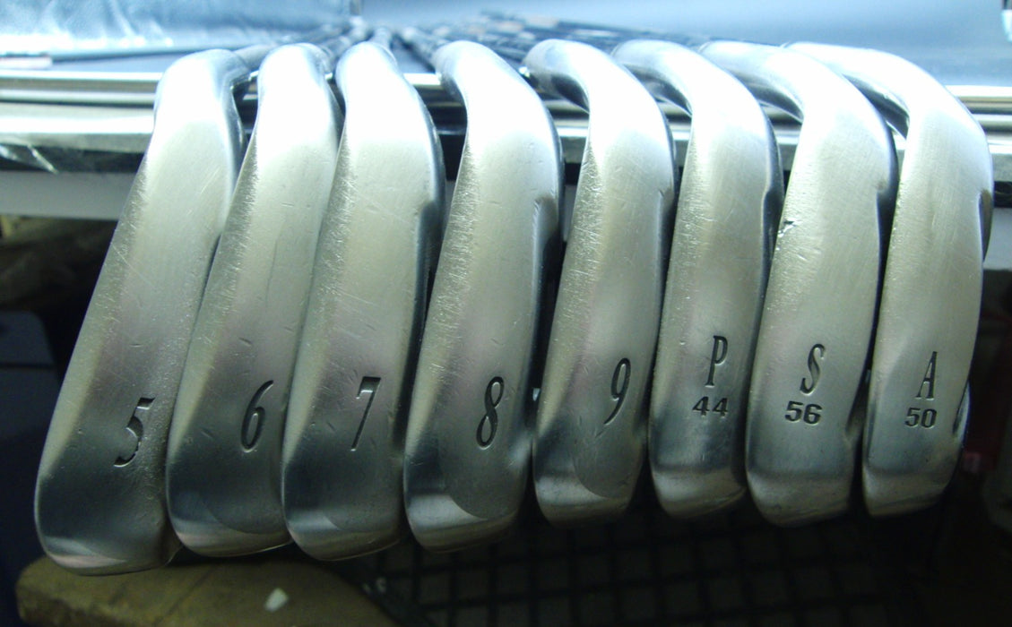 Set of 8x Srixon XXIO Irons 5-SW+AW Regular Graphite Shafts Golf Pride Grips*