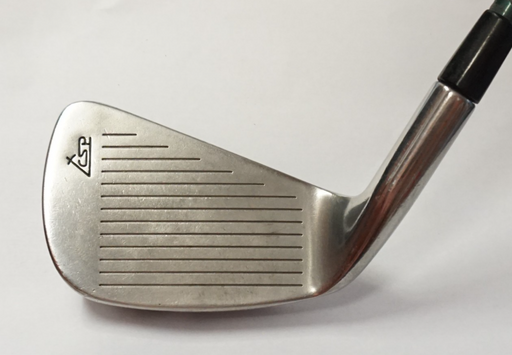 Ladies Wilson 1200 Gear Effect Mid Size 4 Iron Ladies Graphite Shaft