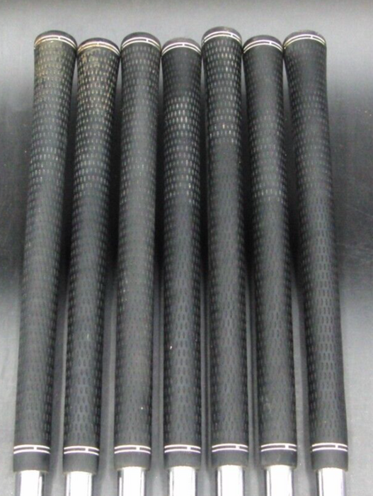 8969022