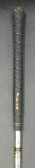 Professional 52° Gap Wedge Regular Steel Shaft Professional Grip