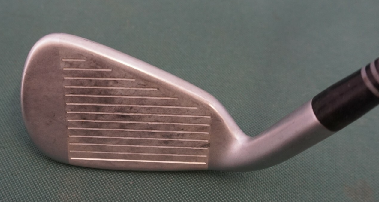 Ladies Cleveland TA7 5 Iron Ladies Graphite Shaft Viva Heart Grip