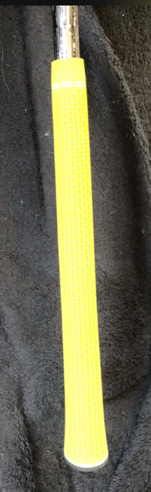 9072944