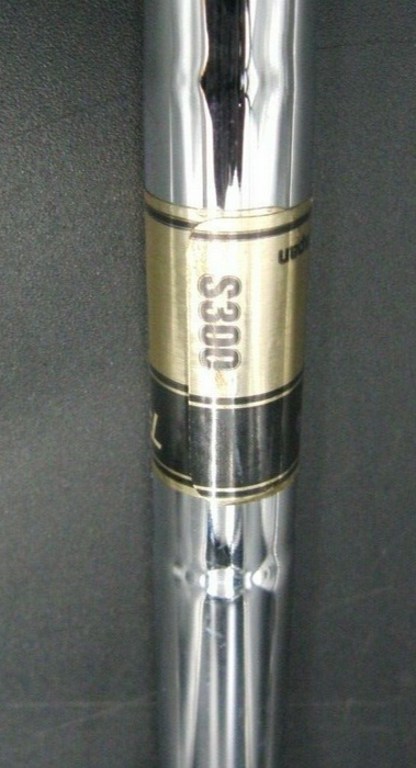 8885076