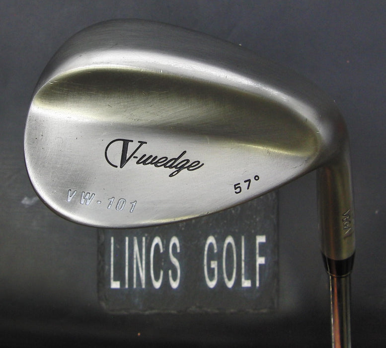 VEGA VW-101 57 Degree Wedge Regular Steel Shaft Lamkin Grip