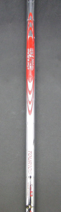 8976570