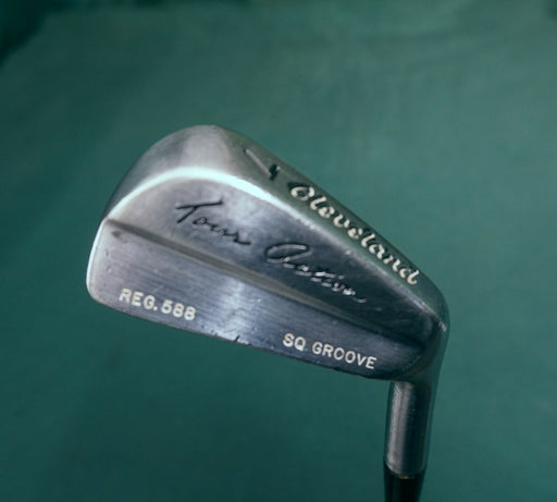 Cleveland Tour Action SQ Groove 7 Iron Stiff Steel Shaft Black Widow Grip
