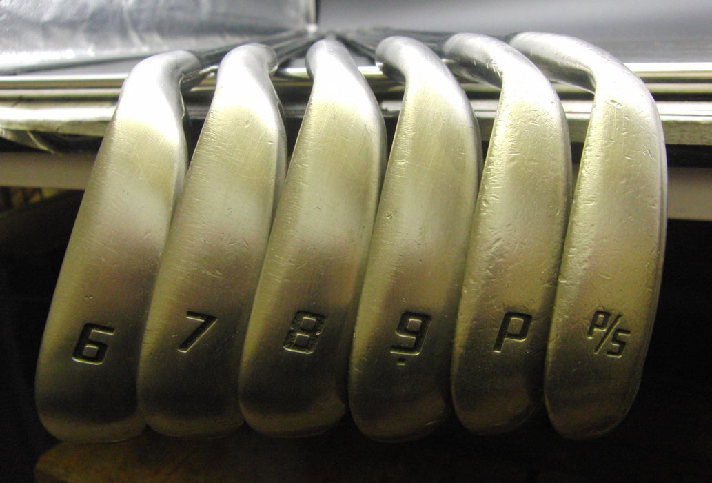 Set of 6x Bridgestone Tourstage ViQ 6-PW + P/S Irons Regular Graphite Shafts*