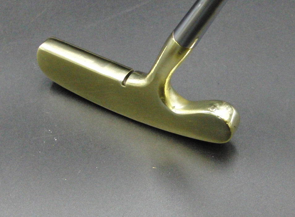 Acushnet Bulls Eye Flange Putter Steel Shaft Playing Length 90cm Iguana Grip