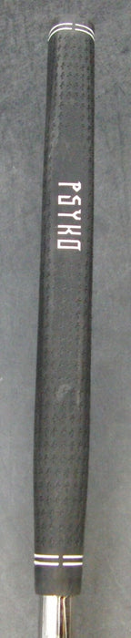 8957572