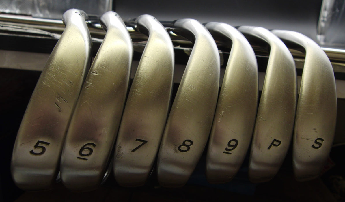 Set of 7x TaylorMade rac r7 Ti Irons 5-SW Regular Graphite Shafts T/Made Grips