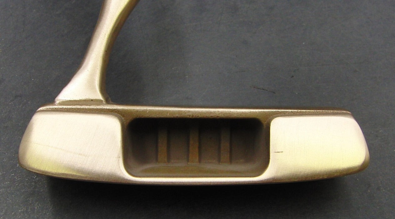 8980962
