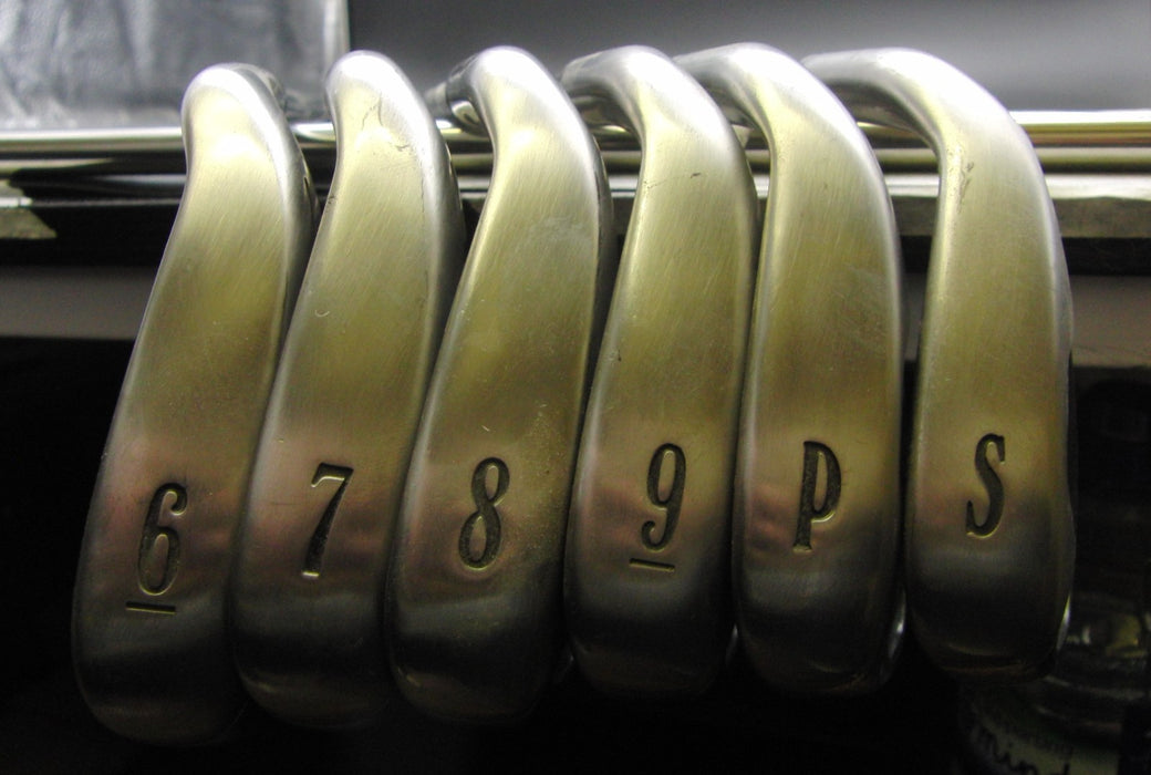 8967001