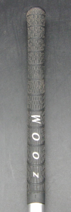 8960618