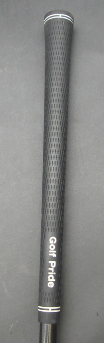 8933076