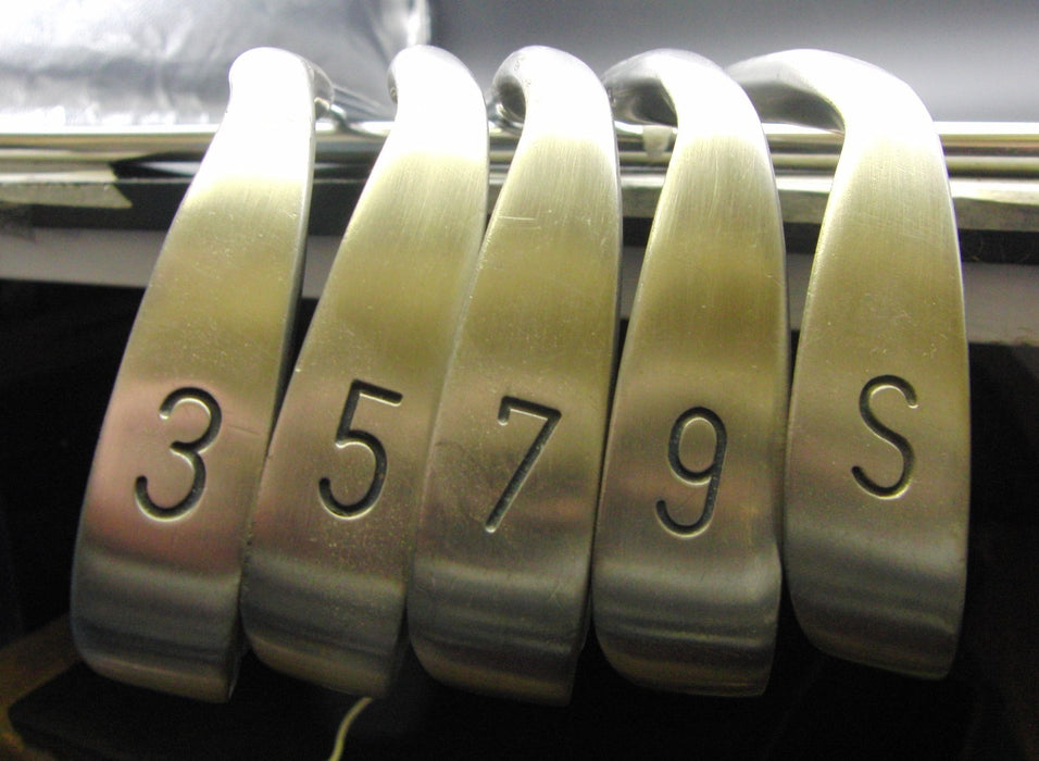 8968886