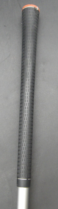 9013048