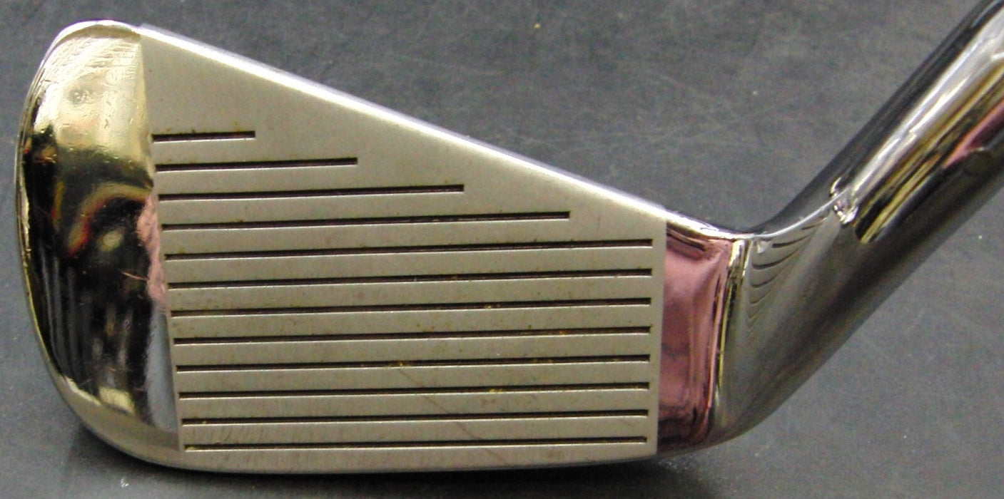 8968040