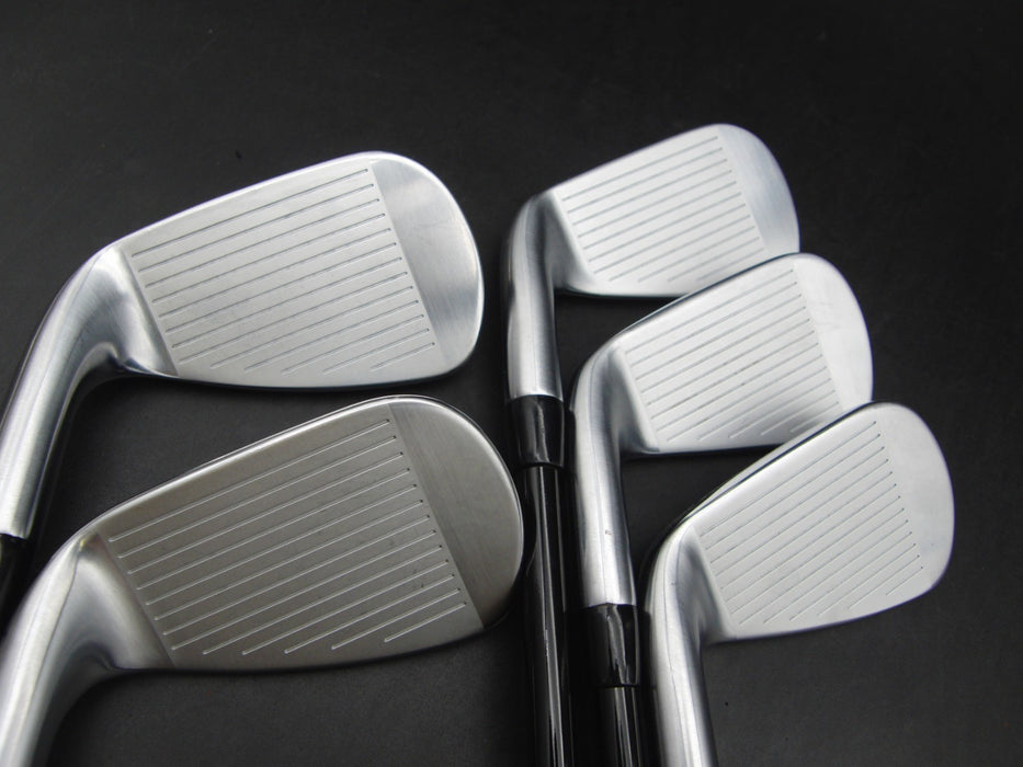Set of 5x Titleist T200 Irons 6-PW Uniflex Graphite Shafts Golf Pride Grips