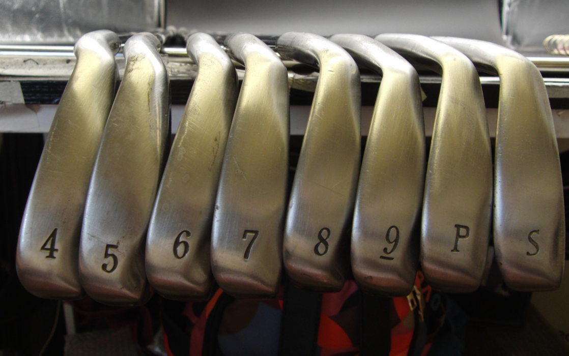Set of Regal Tour Series 4-SW+ Driver + Cleveland 3 Wood + 7 Wood + Putter*