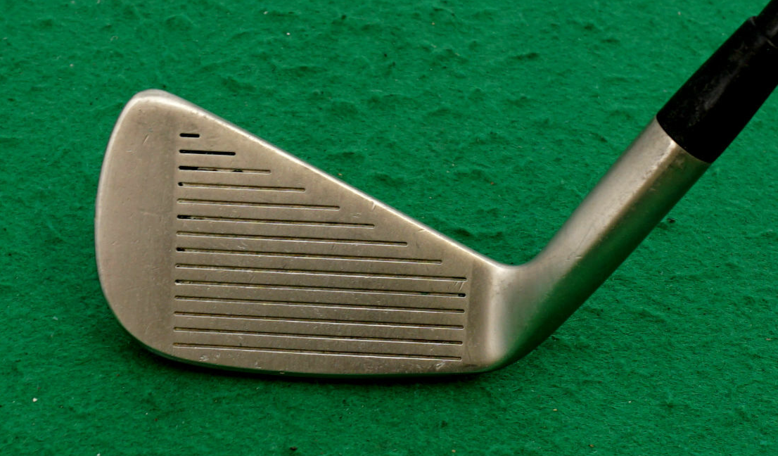 Hogan Edge GCD Midsize 3 Iron Regular Graphite Shaft PGM Grip