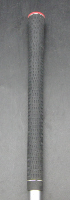 8976572