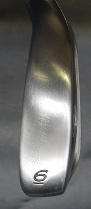 8968600