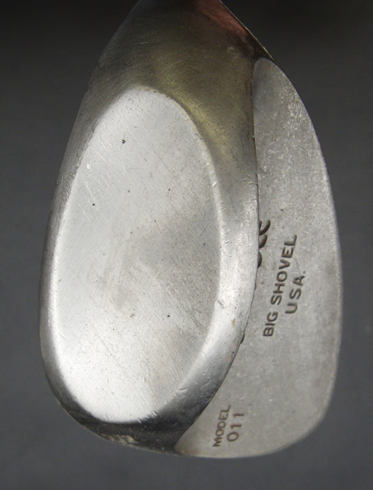 8967304