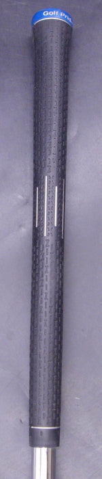 8902805