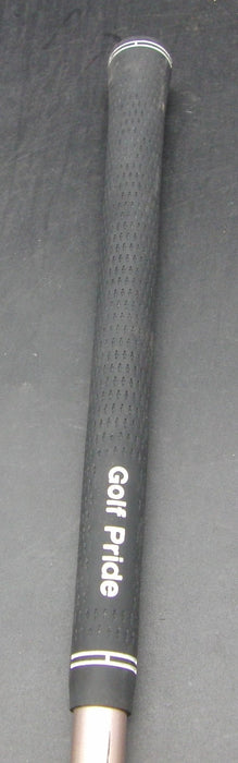 8901138