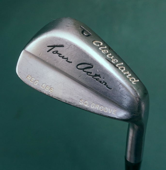 Cleveland Tour Action SQ Groove Pitching Wedge Stiff Steel Shaft