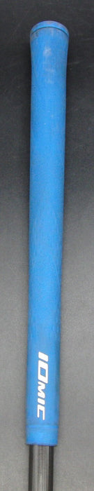 8961572