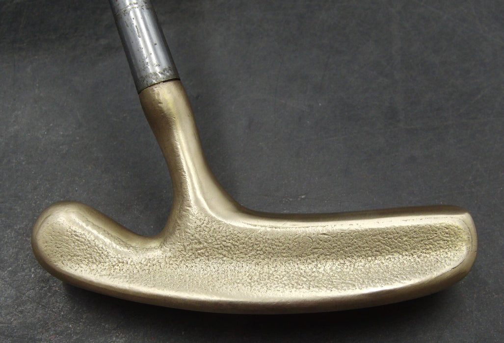 Achusnet USA Bulls Eye Putter Steel Shaft 86.5cm Length Black Grip