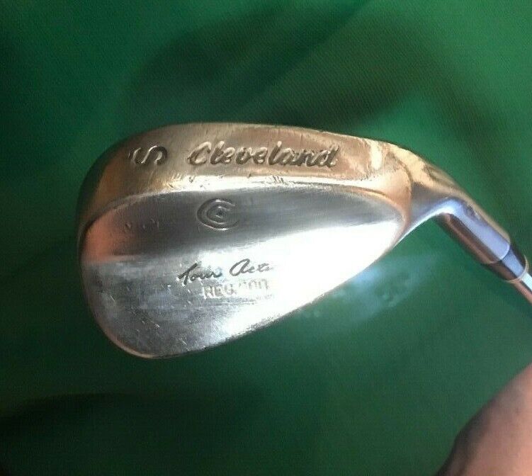 Cleveland Tour Action REG.588 Sand Wedge Regular Steel Shaft Lamkin Grip